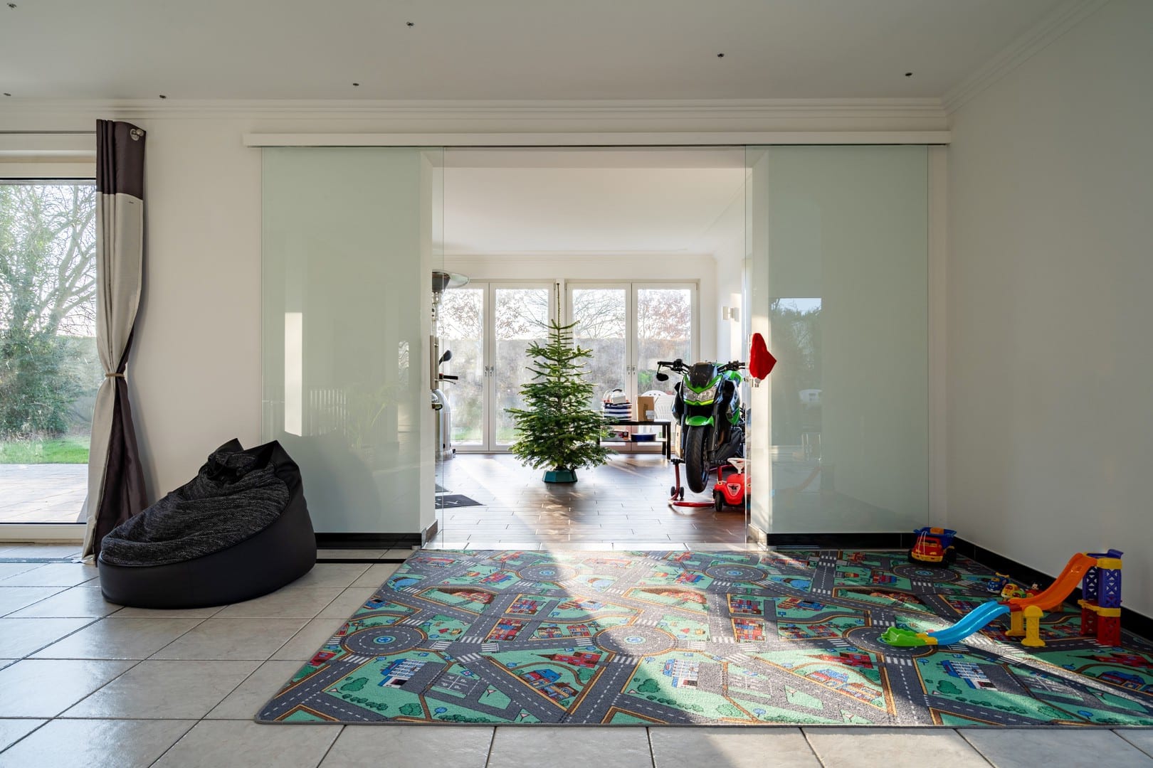 Großzügiges Einfamilienhaus mit Wintergarten